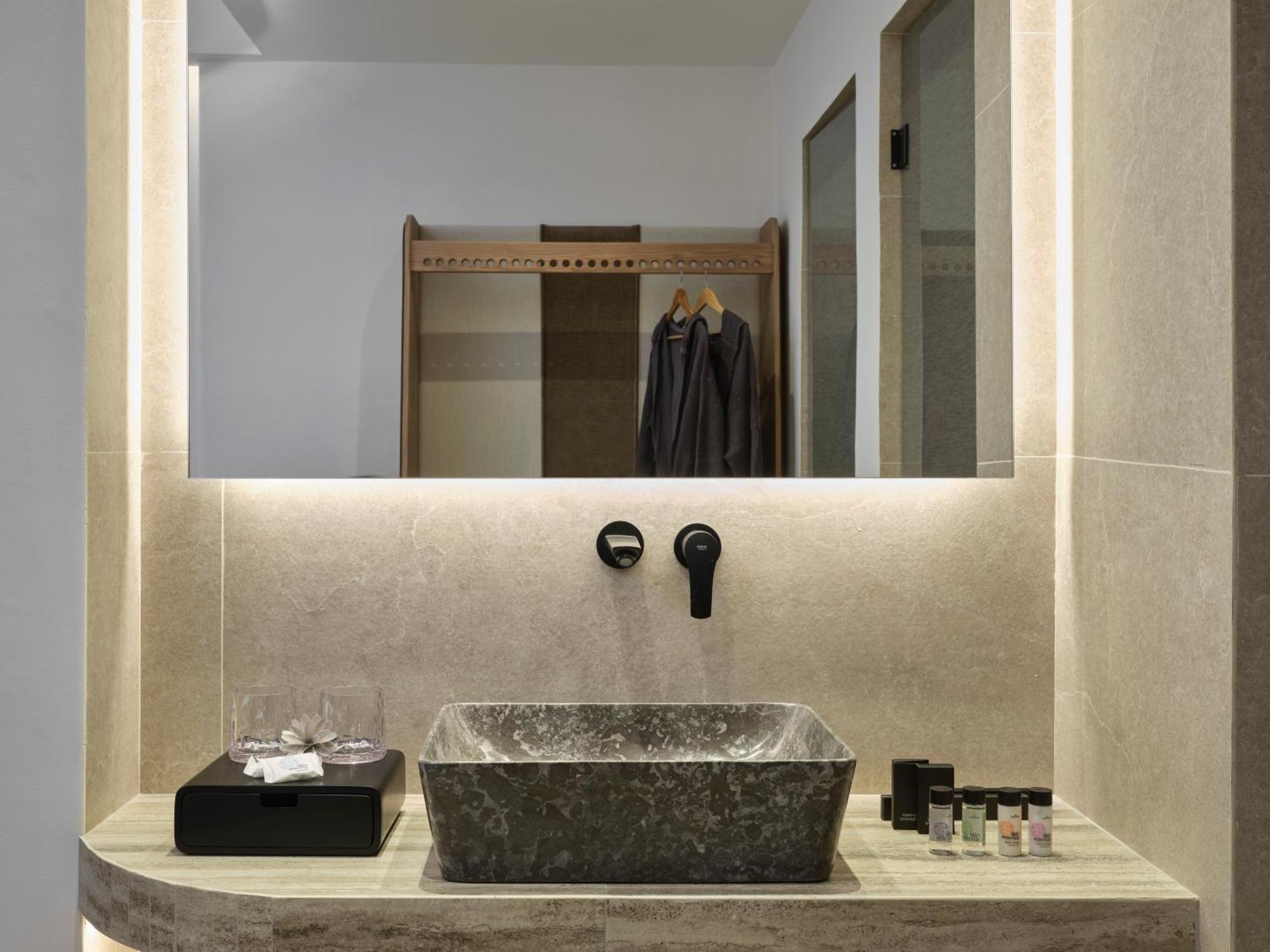 Iria Blue Mykonos 4*