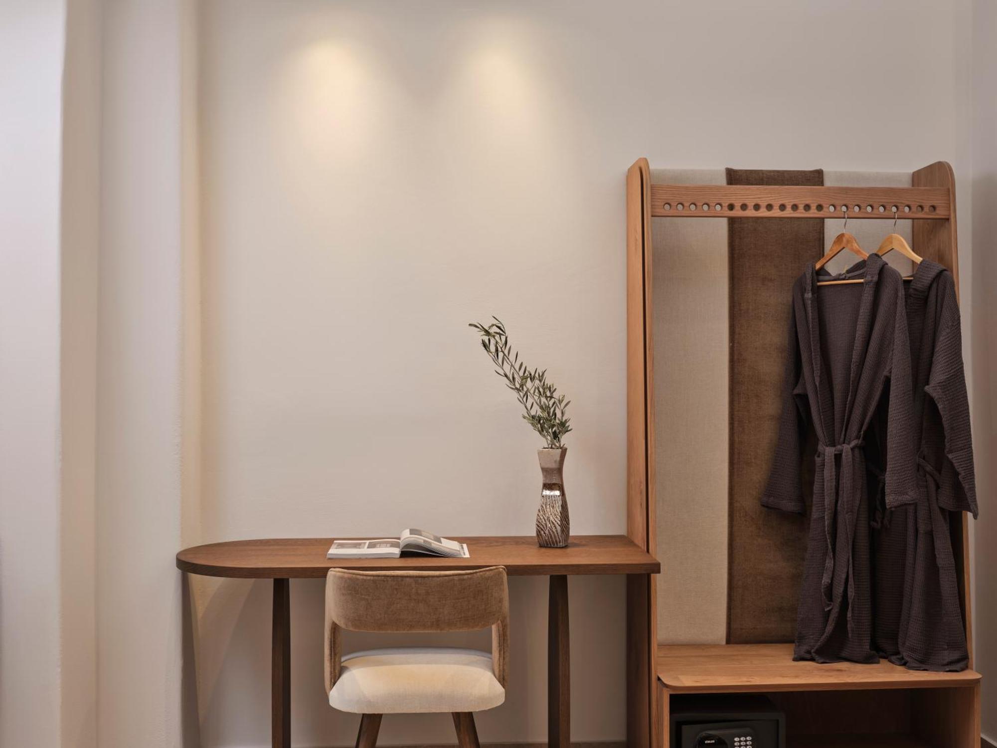Iria Blue Mykonos 4*